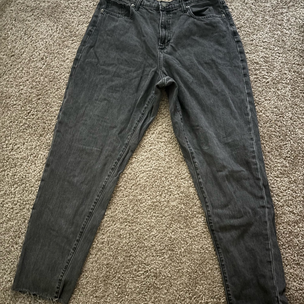 Universal Thread Black Boyfriend Jeans Relaxed Fit